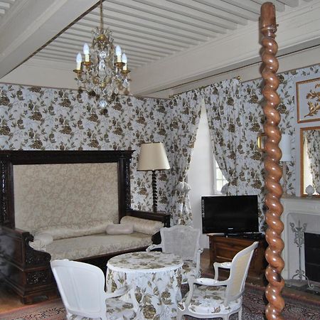 Chateau De Chantelauze Olliergues Værelse billede